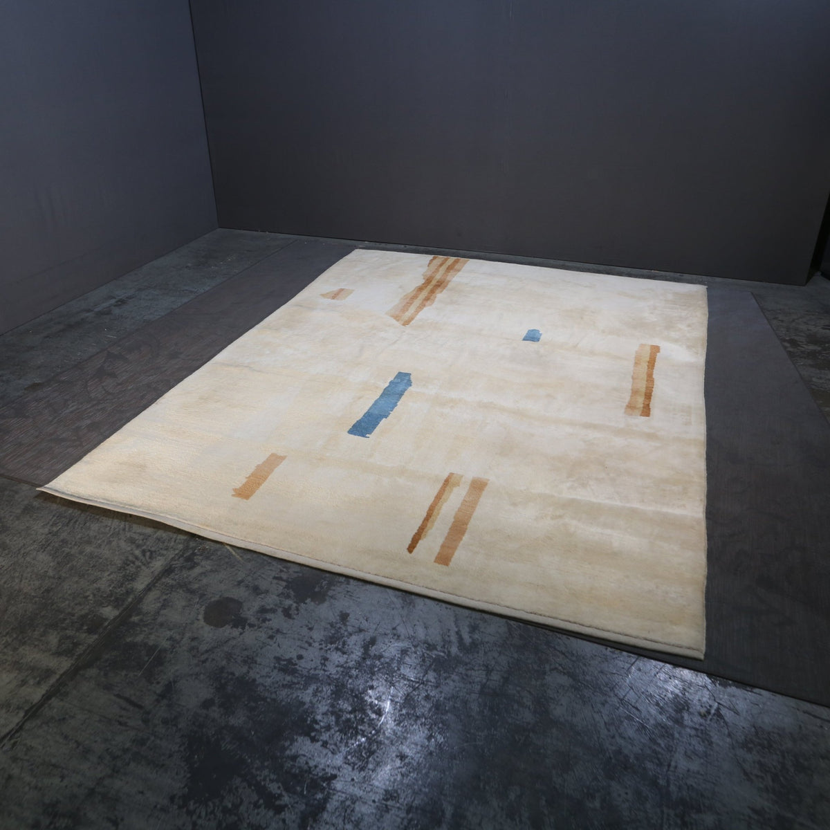 Sandy Jones Large Rug @ REHAUS