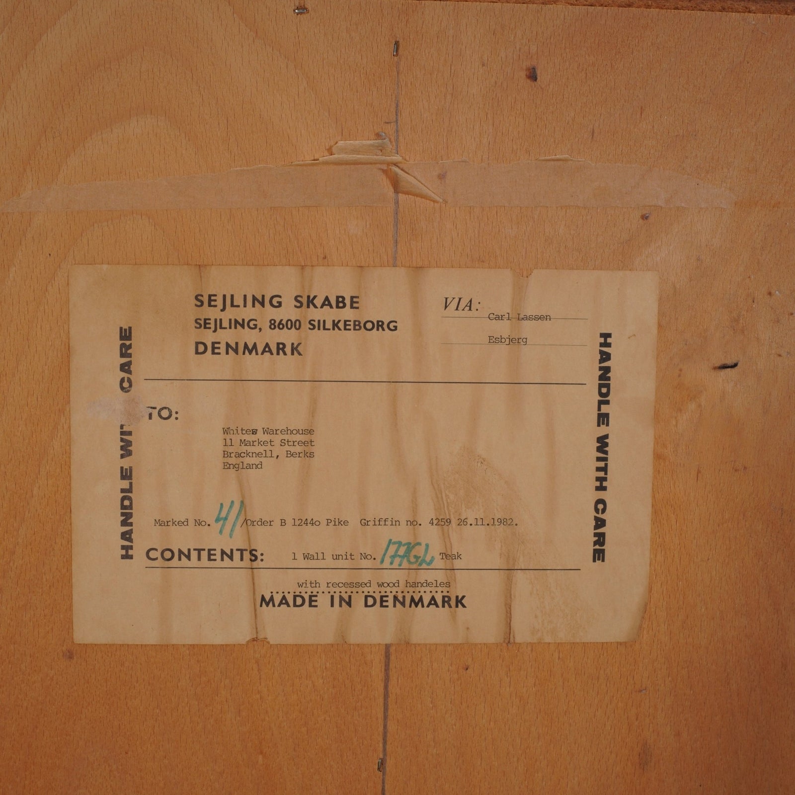 Sejling Skabe Danish Teak Display Cabinet @ REHAUS