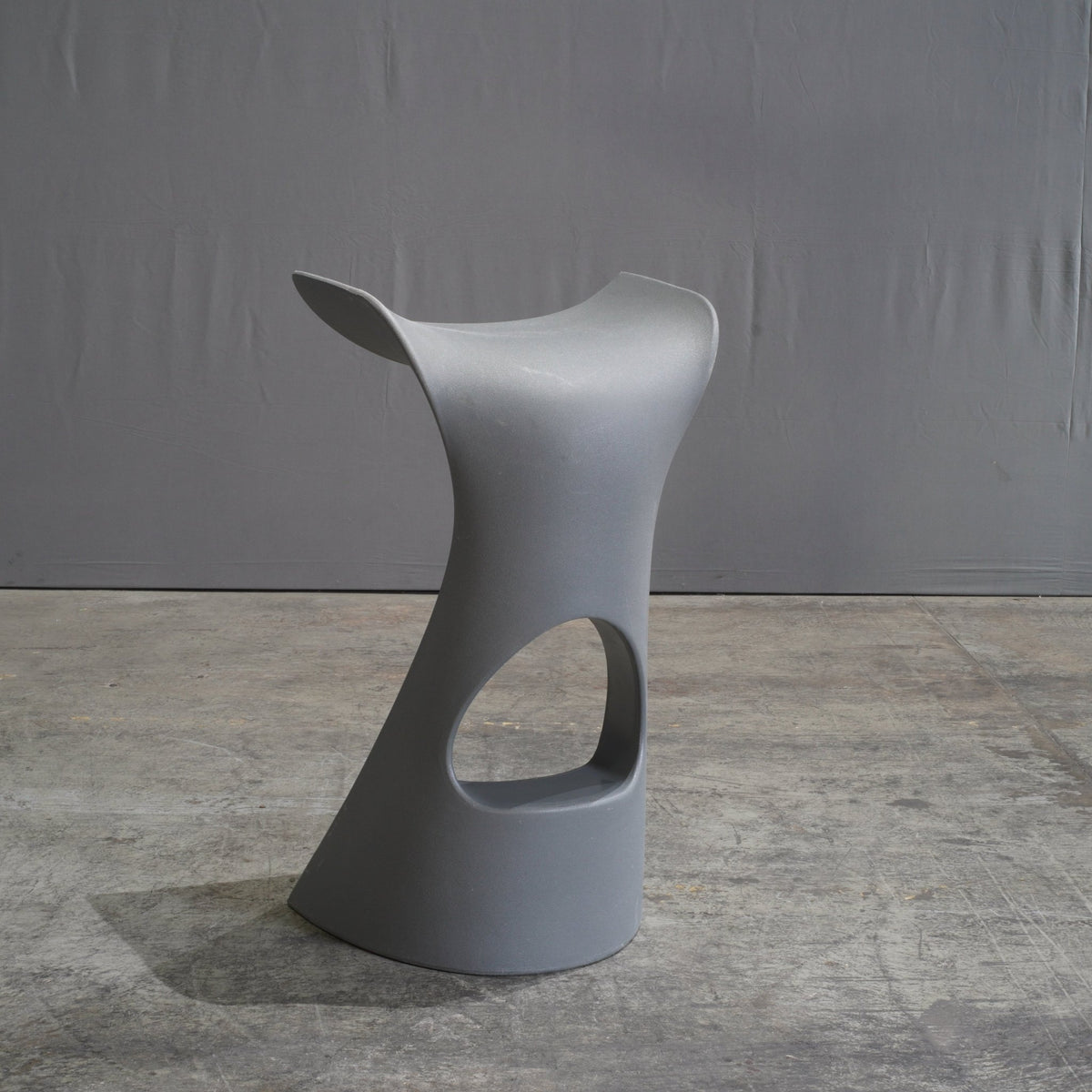 Slide Koncord Grey Stool by Karim Rashid - REHAUS - Slide