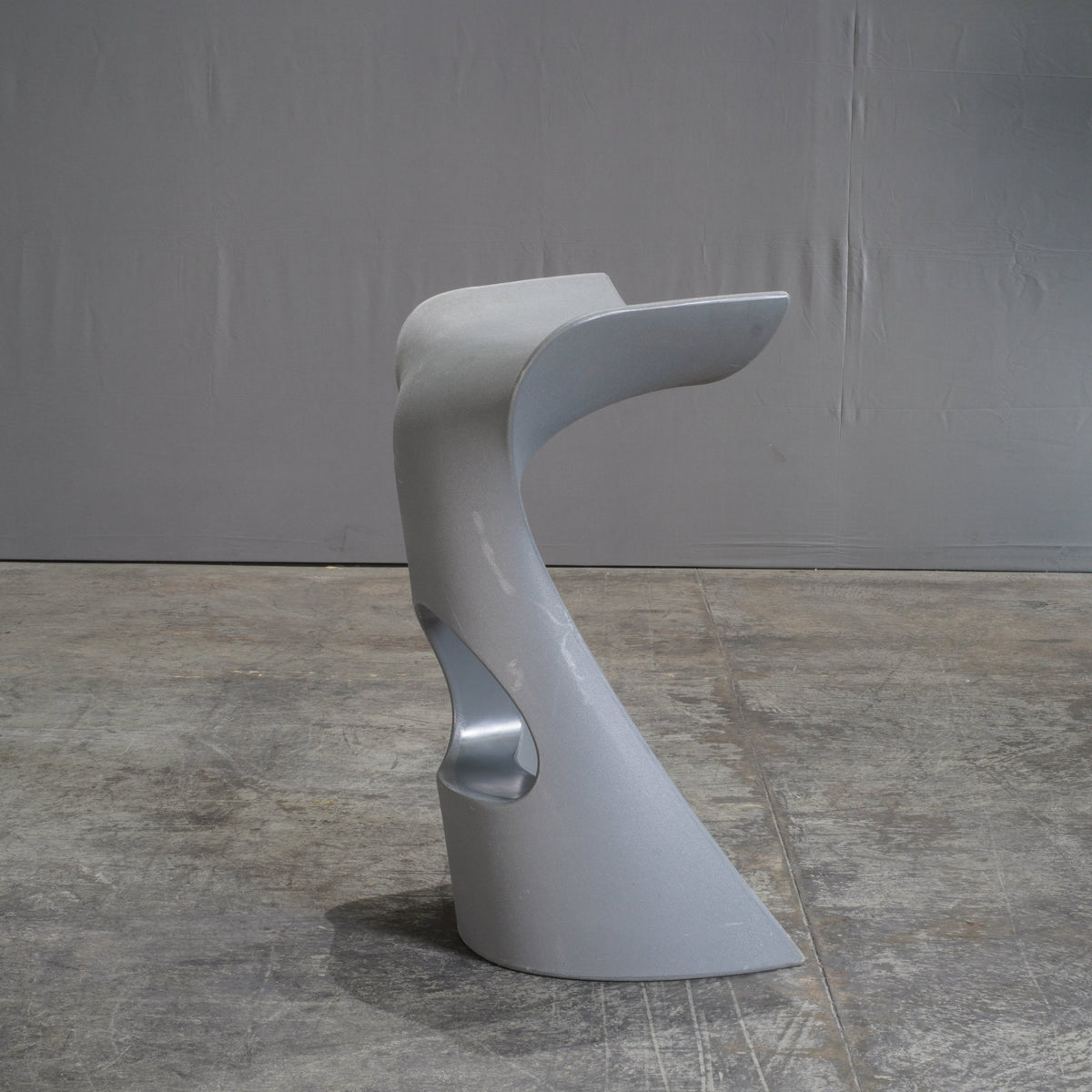 Slide Koncord Grey Stool by Karim Rashid - REHAUS - Slide