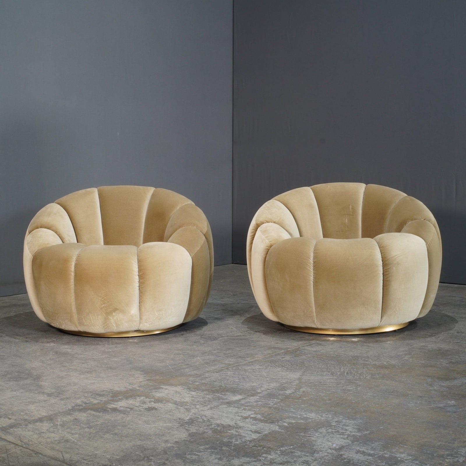 Soho Home Green Velvet Garret Armchair @ REHAUS