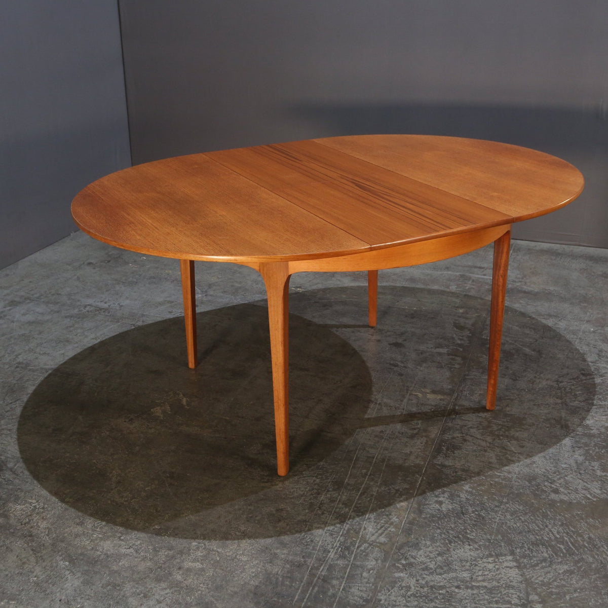 Sutcliffe Vintage Teak Dining Table @ REHAUS