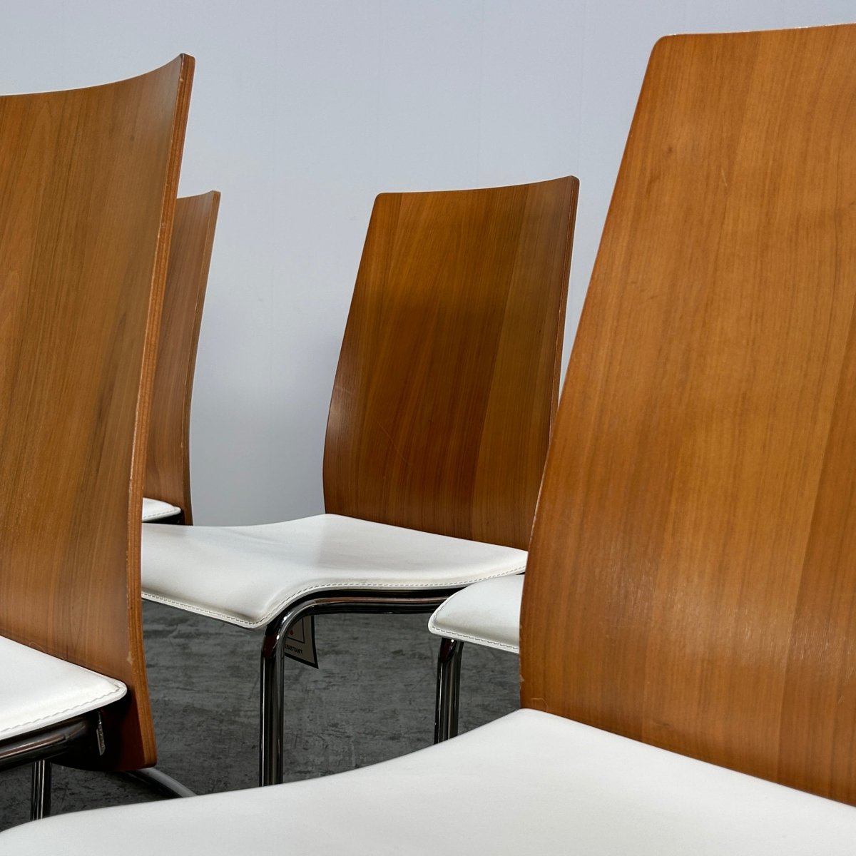 Swing Walnut and Leather Chairs by Calligaris, Set of Eight @ REHAUS