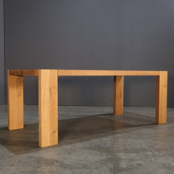 TA17 London Dining Table by Philipp Mainzer @ REHAUS
