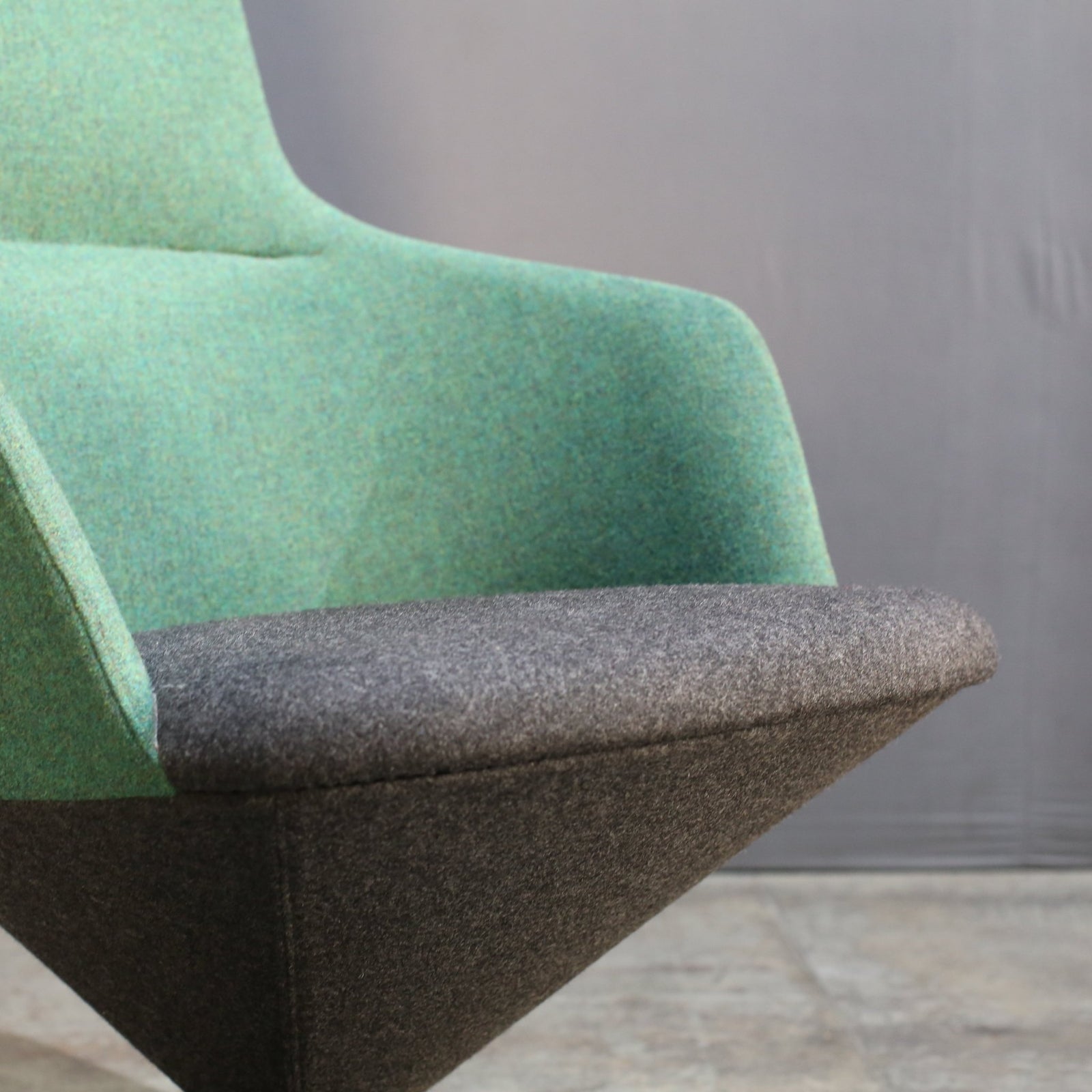 Tom Dixon Green Pivot Chair @ REHAUS