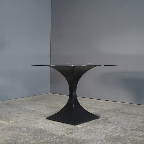 Tom Faulkner Round Glass Capricorn Dining Table @ REHAUS