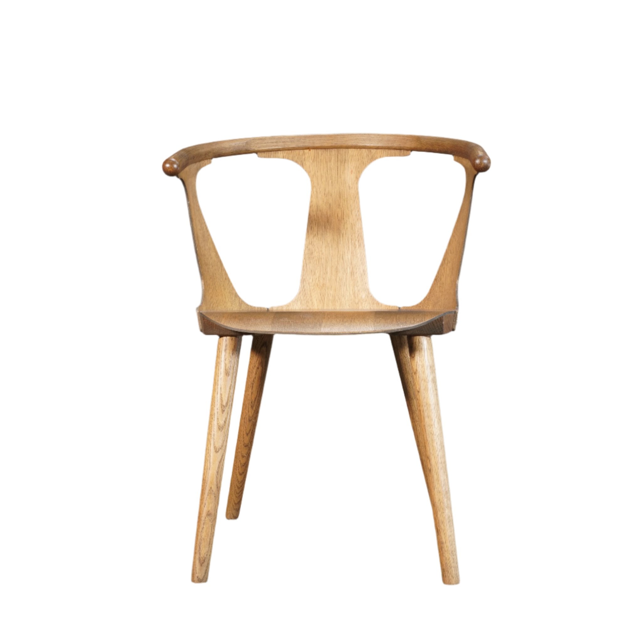 &Tradition Smoked Oiled Oak in Between Chair SK1 by Sami Kallio @ REHAUS