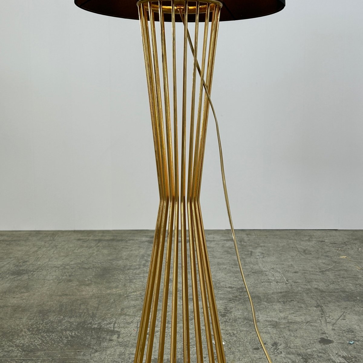 Tulip Lamp by Autoban for De La Espada @ REHAUS