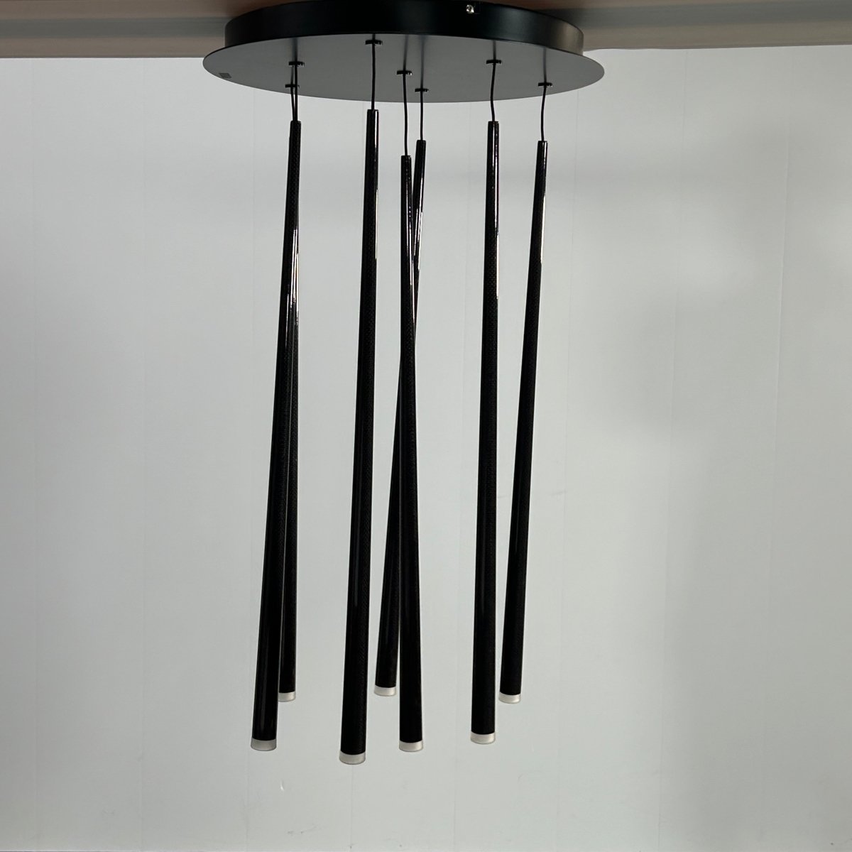 Vibia Slim Chandelier by Jordi Vilardell @ REHAUS