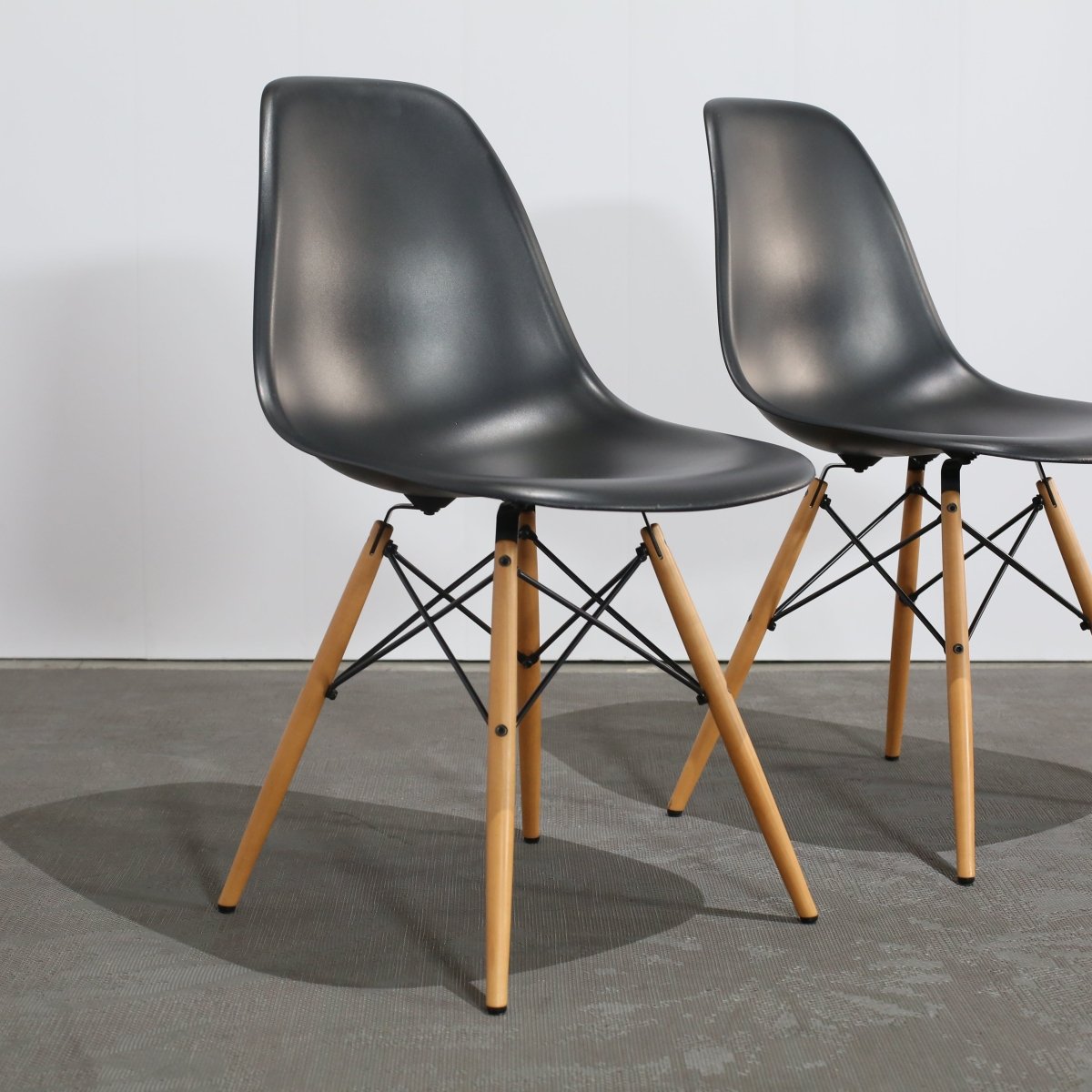 Vitra Black Eames DSW Chair @ REHAUS