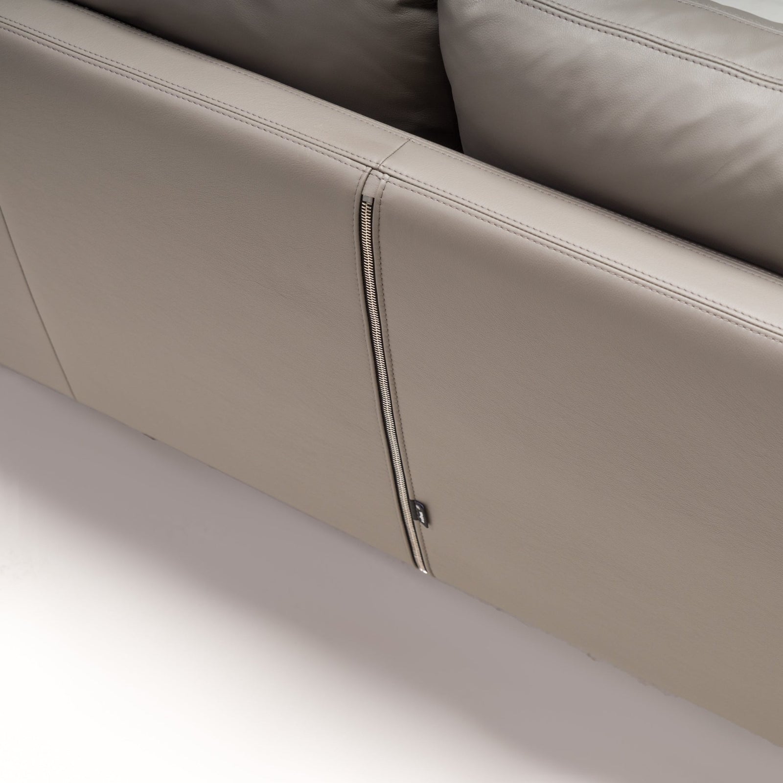 Vitra by Antonio Citterio Grey Leather Suita Three - Seat Sofa, 2021 - REHAUS - Antonio Citterio