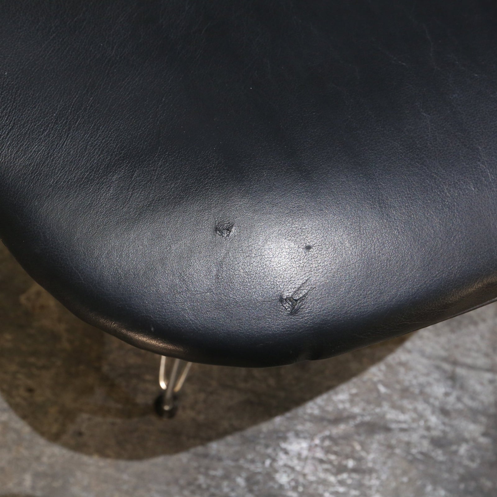 Vitra DKR2 Wire Chair by Charles & Ray Eames @ REHAUS