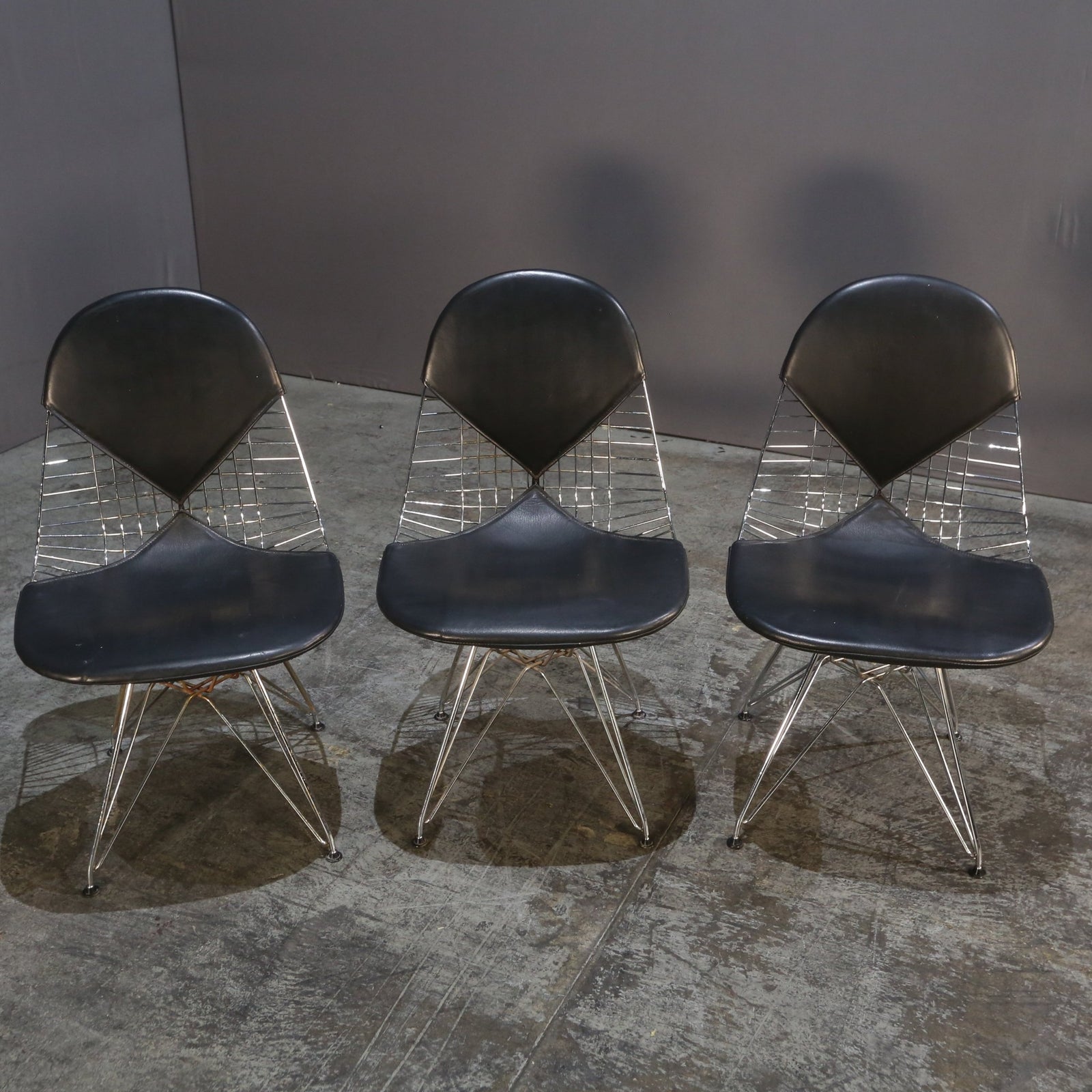 Vitra DKR2 Wire Chair by Charles & Ray Eames @ REHAUS