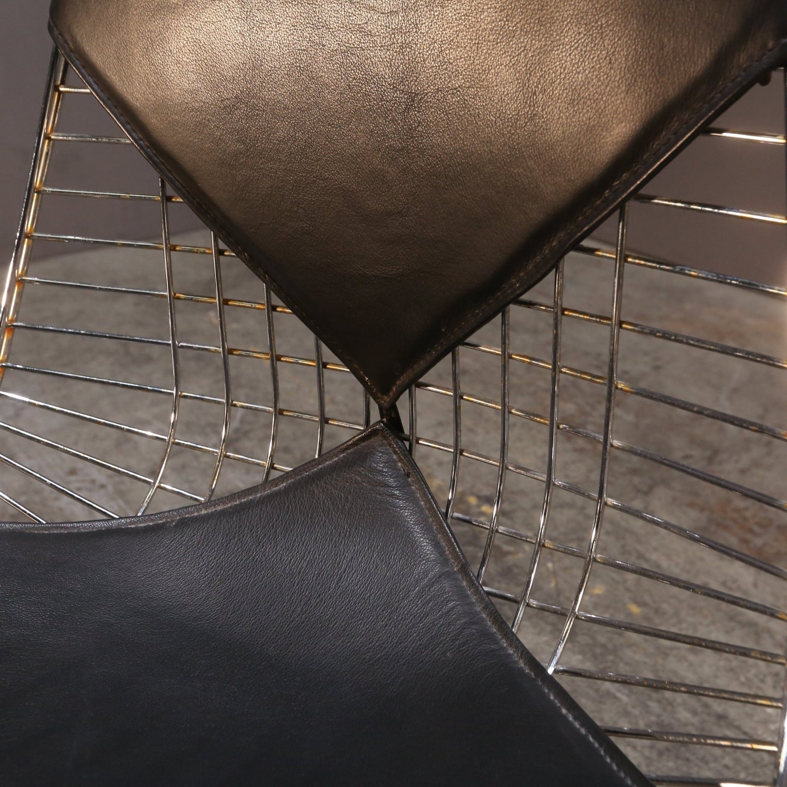 Vitra DKR2 Wire Chair by Charles & Ray Eames @ REHAUS