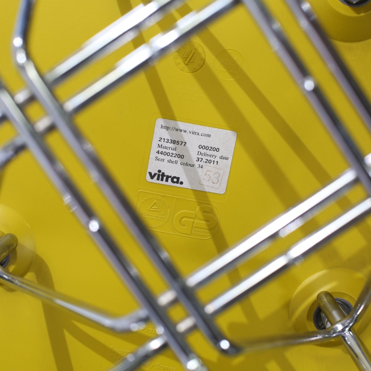 Vitra DSR Eames Plastic Side Chairs, Set of Five @ REHAUS