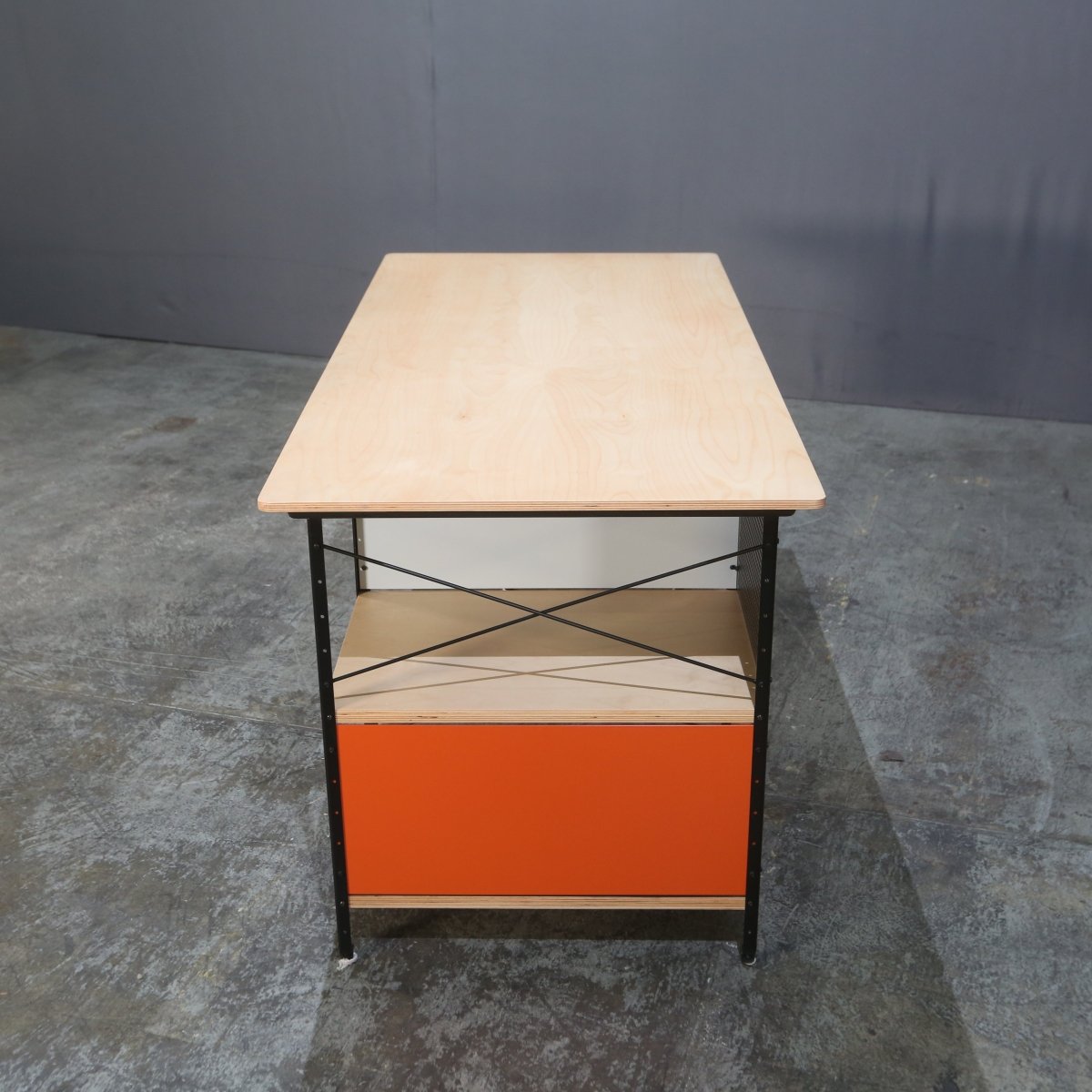 Vitra EDU Desk by Charles & Ray Eames @ REHAUS