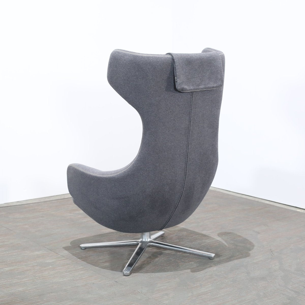 Vitra Grand Repos Lounge Chair & Footstool by Antonio Citterio @ REHAUS