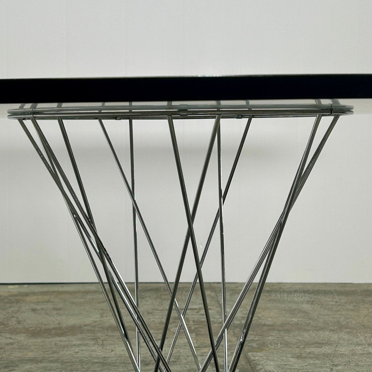 Vitra Noguchi Dining Table by Isamu Noguchi @ REHAUS