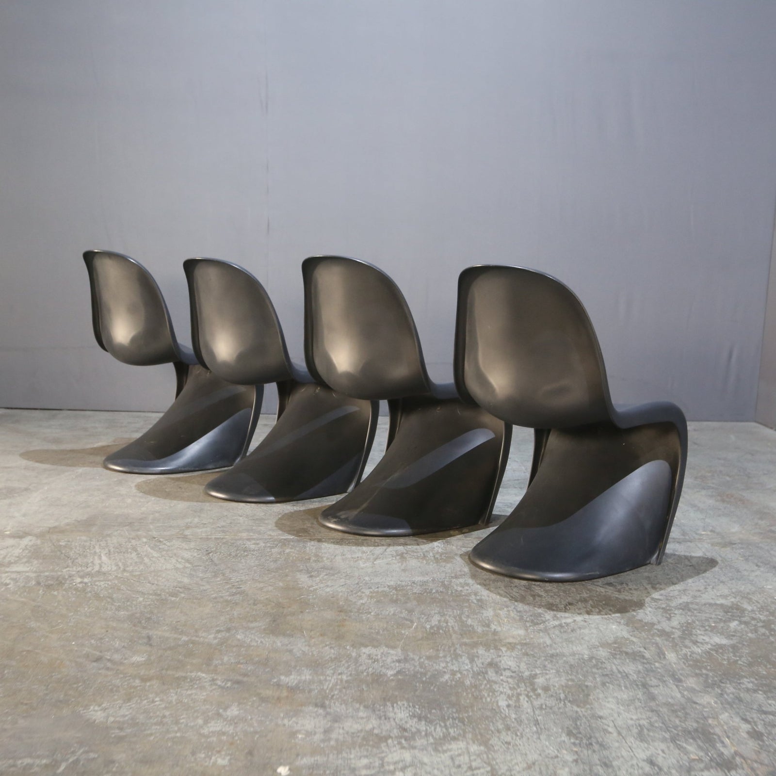 Vitra Panton Chair by Verner Panton @ REHAUS