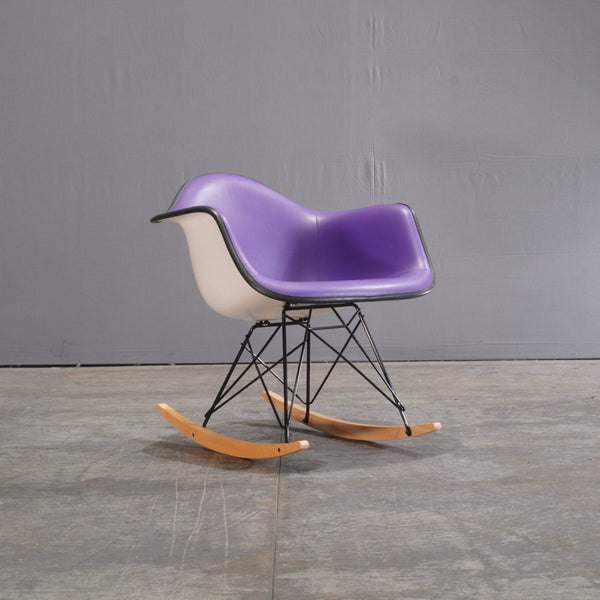 Vitra Rocking Armchair with Rod Base by Eames - REHAUS - Vitra