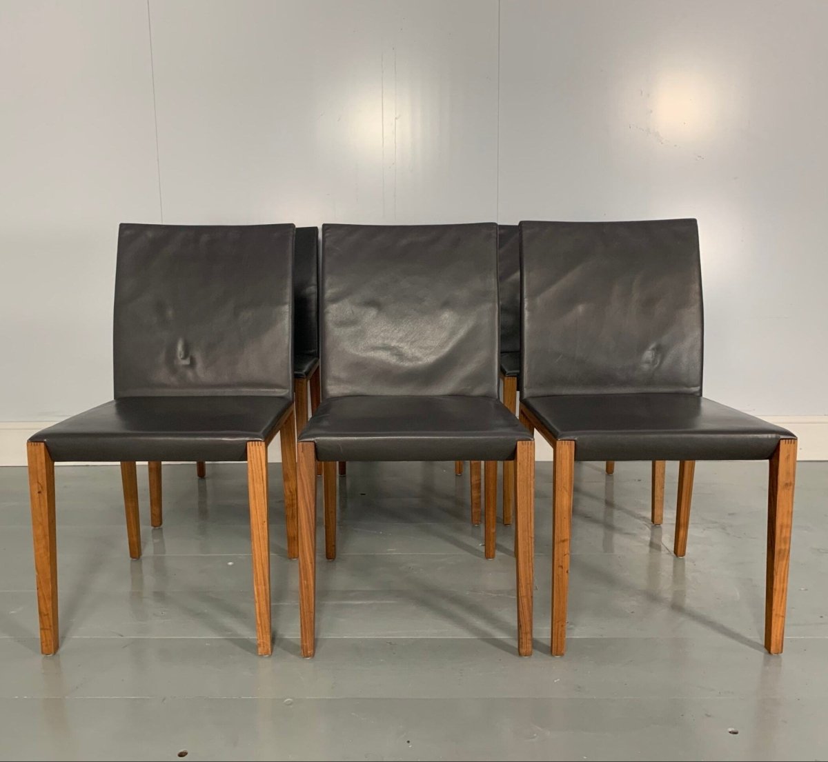 Walter Knoll Andoo 1100 Dining Chair - In Dark Brown Leather & Walnut,set of 6 @ REHAUS