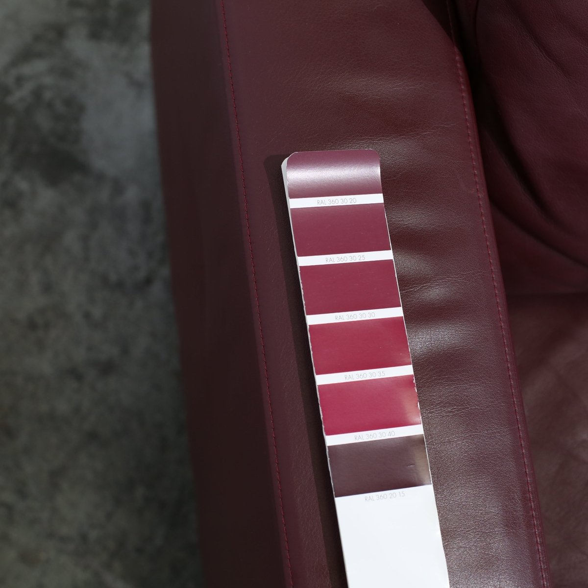 Walter Knoll Foster 500 Sofa by Norman Foster @ REHAUS