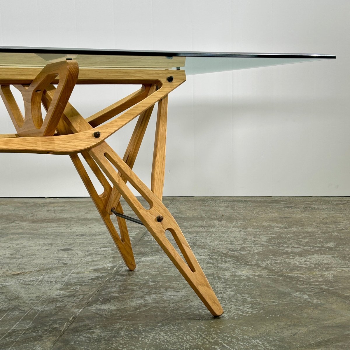 Zanotta Reale Dining Table by Carlo Mollino @ REHAUS