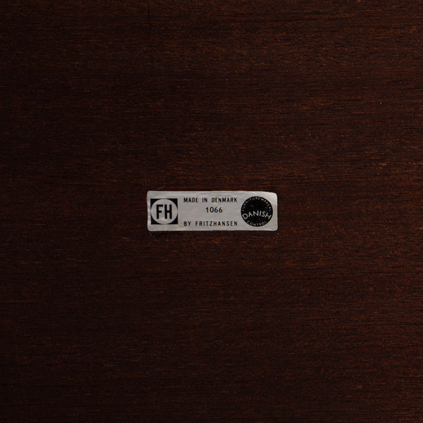 Mid Century Arne Jacobsen for Fritz Hansen 3051 Rosewood Coffee Table - REHAUS - arne jacobsen